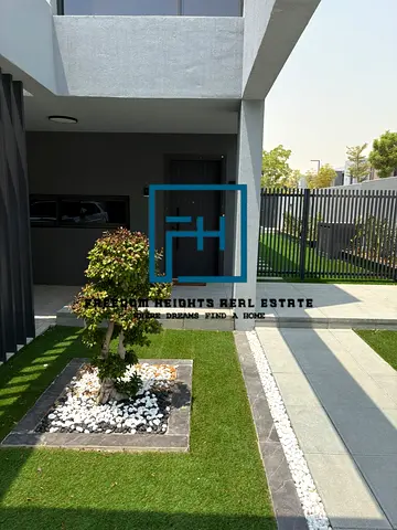 3 bedrooms all master corner townhouse available for rent.