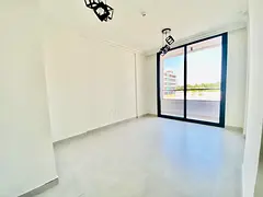 Brand new luxury 1BR with baloney 2 bathroom just 43k