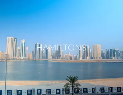 10 mins to Dubai | Ready to Move | Vacant | Resale