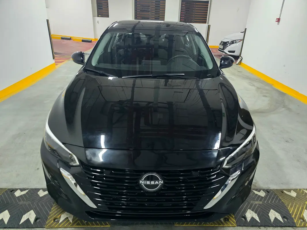 Nissan Sentra 2025 — photo 1 of 14
