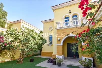 3 Bedrooms | Legacy Large | Close to the Pavilion