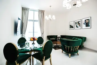 Fully Furnished 2BR - Dubai Marina with Balcony