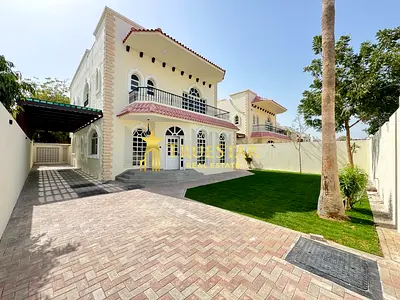 FULLY RENOVATED 4BR+MAIDS+LAUNDRY+STUDY+DRIVER PRIVATE GARDEN INDEPENDENT VILLA