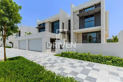 Brand New | Ready to Move in | Massive Plot