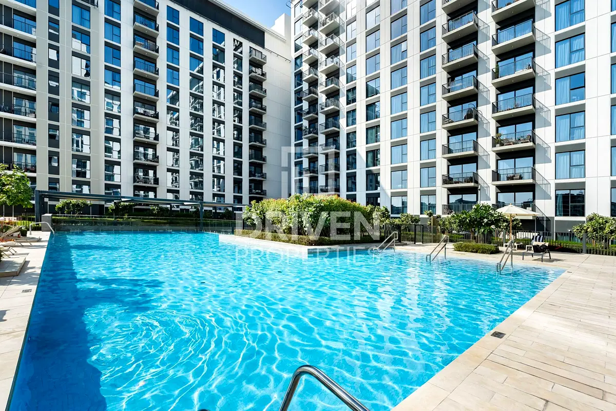 Exclusive and Turnkey Unit | Near Park | Best Deal