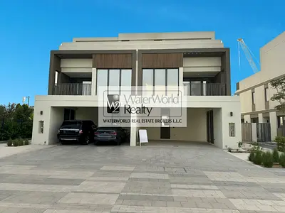 Elegant Twin Villa with Sky Suite Vacant