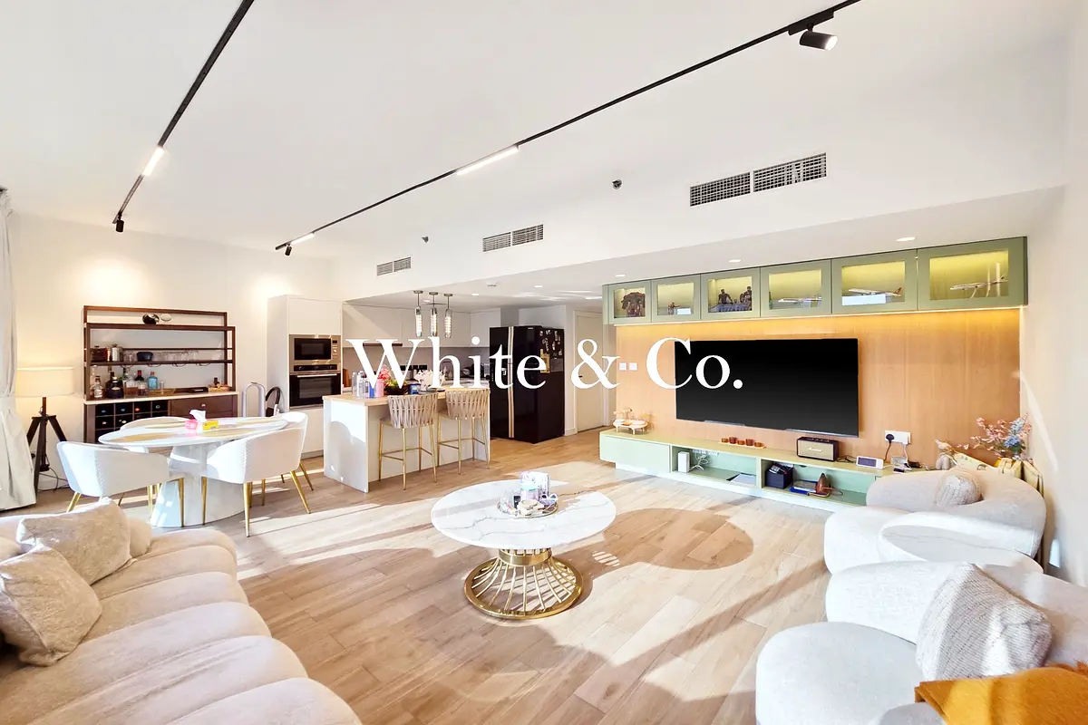 Vastu Compliant | Upgraded | High Floor