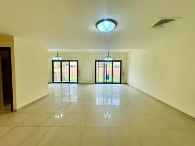 Amazing offer 4 badroom villa al zahia with maid room in just 180k