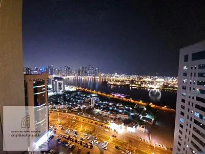 دوبليكس فاخر بتصميم عصري ومساحات واسعة