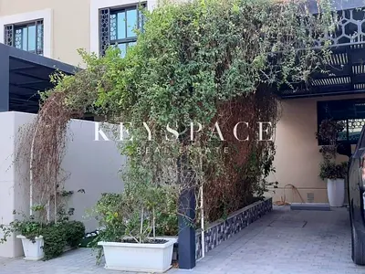 Sustainable Family Home | Solar Villa in Prime Location | Green Investment | Resale