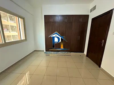 HUGE 1 BHK IN NAHDA1 NEXT TO BUS STOP FOR FAMILY ONLY