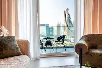 Spacious 1-Bedroom Unfurnished Apartment in Downtown