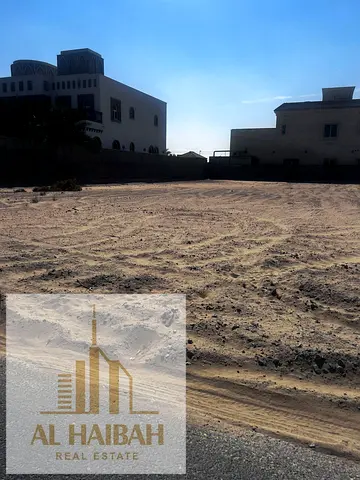 للبيع ارض فى مدينة تلال الشارقع موقع متميز
