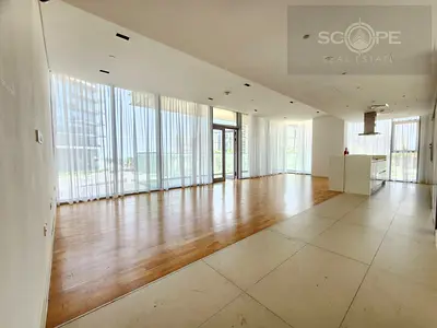 4Bhk | Maid Room | Low Floor | 2 Parkings