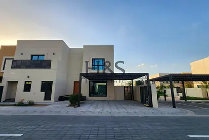 5BR Single Row Villa | Maid & Driver Room | Private Pool Provision