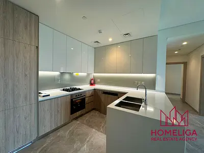 High Floor | Mid layout | Burj View