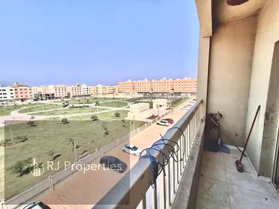 Prime location - 3 BR apartment - family building - close to the park - Easy access for Dubai
