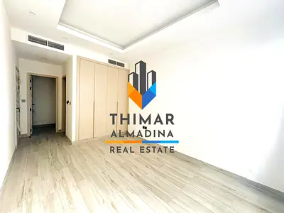 Midfloor | Open Layout | Smart Space