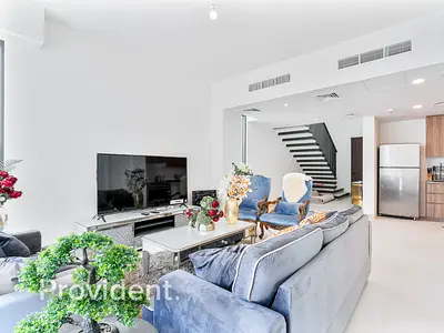 Modern Living | Stylish Townhouse | Prime Location