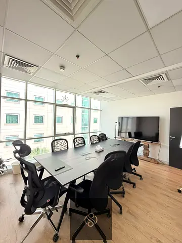 3,600 SQ FT SEPERATE OFFICE | PRIME AREA | DIRECT