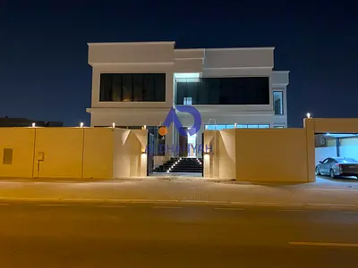 للبيع فيلا فاخرة لأصحاب الذوق الرفيع في منطقة القراين