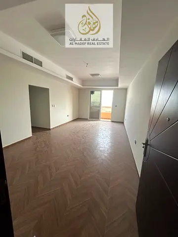 للإيجار السنوي في عجمان المويهات 3 قريب من المستشفى السعودي الألماني عجمان وقريب من أكاديمية عجمان بناية عائلات ثلاث غرف وصالة بلكونه 3 حمام