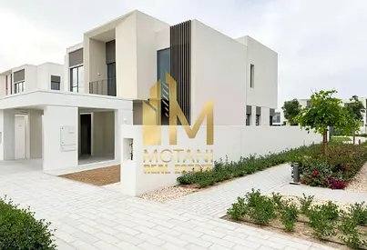 Prime Location | Ready to Move | Family Living