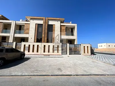 فرصه ذهبيه للبيع اخر تاون هاوس من 15 تاون هاوس مباعين موقع مميز