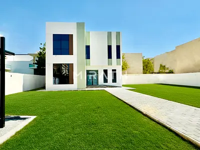 Modern One-Level Villa Ready for Handover Soon