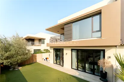Lifestyle Living | Prime Location | Pool View