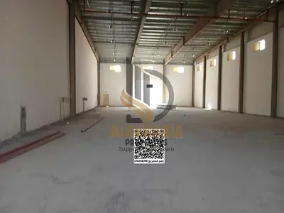 📍 Modern Industrial Area | Main Road Location A great opportunity to rent a brand-new warehouse located in the Modern Industrial Area of Umm Al Thuo
