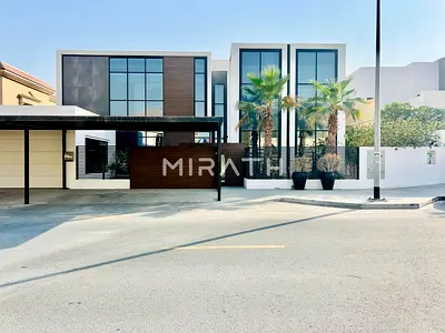 Masterpiece of Modern Design –5BR Villa with Pool