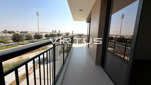 Charming 2-Bedroom Apartment in Holland Gardens – Comfort Meets Convenience