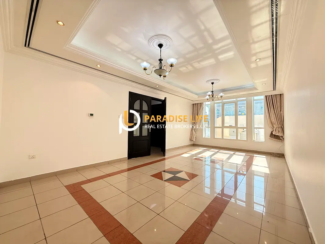 HOT DEAL ~ 4 BEDROOM ONE BEDROOM DOWN- SHARED POOL -PVT ENTRANCE-READY TO MOVE IN
