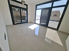 Lxury and brand new apartment with balcony with saprt roof prim location sharja