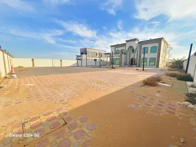 Amazing offer 6 badroom villa with driver room and maid room price 175k