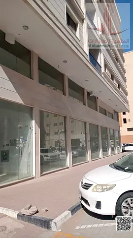 للايجار السنوي بعجمان محل تجاري ببناية الماذن2 بمنطقة الحميدية المطلوب 16000 دفعات مع شهرين فري