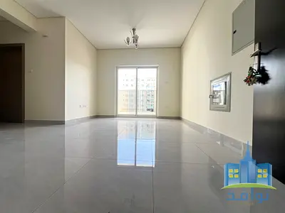 غرفه وصاله اول ساكن مع بلكونه بمساحه واسعه