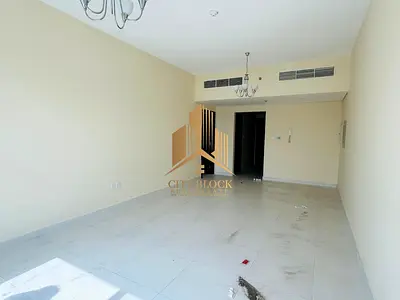 مكتب واسع بنموذج 1 غرفة نوم متاح في المنطقة الصناعية الرابعة، القسيس، دبي مع خيارات متعددة.