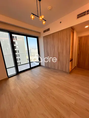 Prime JVC Living | Private Balcony | Contemporary