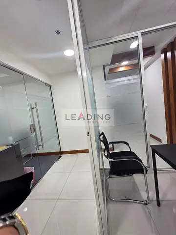 FURNISHED OFFICE READY TO MOVE IN