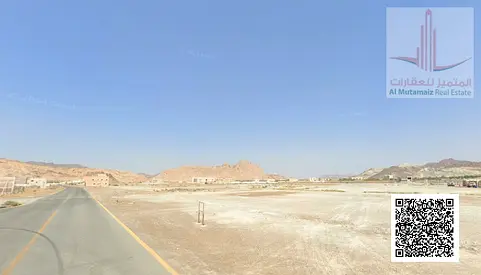 ارض تجارى/حوض8/موقع مميز على شارع جلفا الرئيسي/g+2