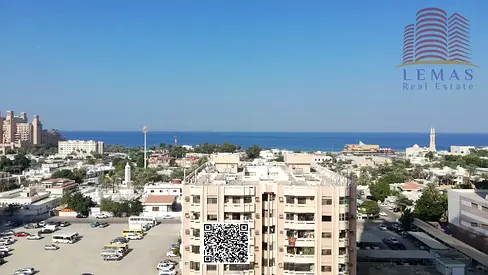 غرفة وصالة مطبخ مغلق اطلالة بحر