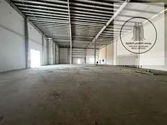 Warehouse on a main street, 10,800 sq ft | Electricity 135 kW.