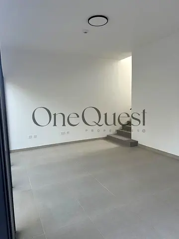 2 BR +MAID | FREEHOLD | IDEAL LOCATION