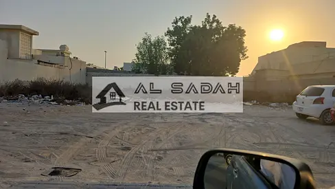 For sale, land in Al-Jazzat, area 8,000 square feet, required 880,000 thousand