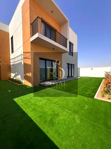 DISTRESS DEAL | 4BR CORNER VILLA IN AZHA | VERY PRIME LOCATION | LUXURY FINISHING