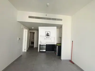 Specious luxury one bedroom with 2washroom pool view available for rent in Al Jada