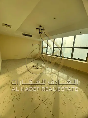 ✨ شقة فاخرة للإيجار – إطلالة كاملة على بحيرة خالد | الشارقة ✨ 🌊 فرصة مميزة للسكن الراقي في واحدة من أجمل مناطق الشارقة، شقة واسعة بإطلالة بانورامية ك