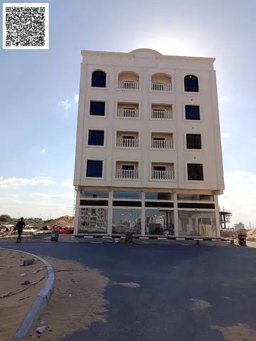 للبيع البناية جديدة غير مؤجرة مع الكهرباء و الماء على شارع في منطقة العالية في عجمان جاهز السكن المساحة الارض بقدم : 4300 قدم المساحة البناء بقدم : 15